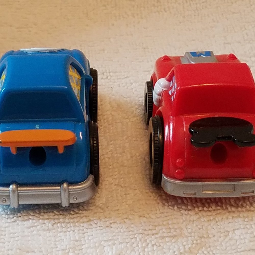 Lot of 2 Disney Mickey Mouse & Donald Duck Toy Cars Mattel 2008 - Picture 4 of 5